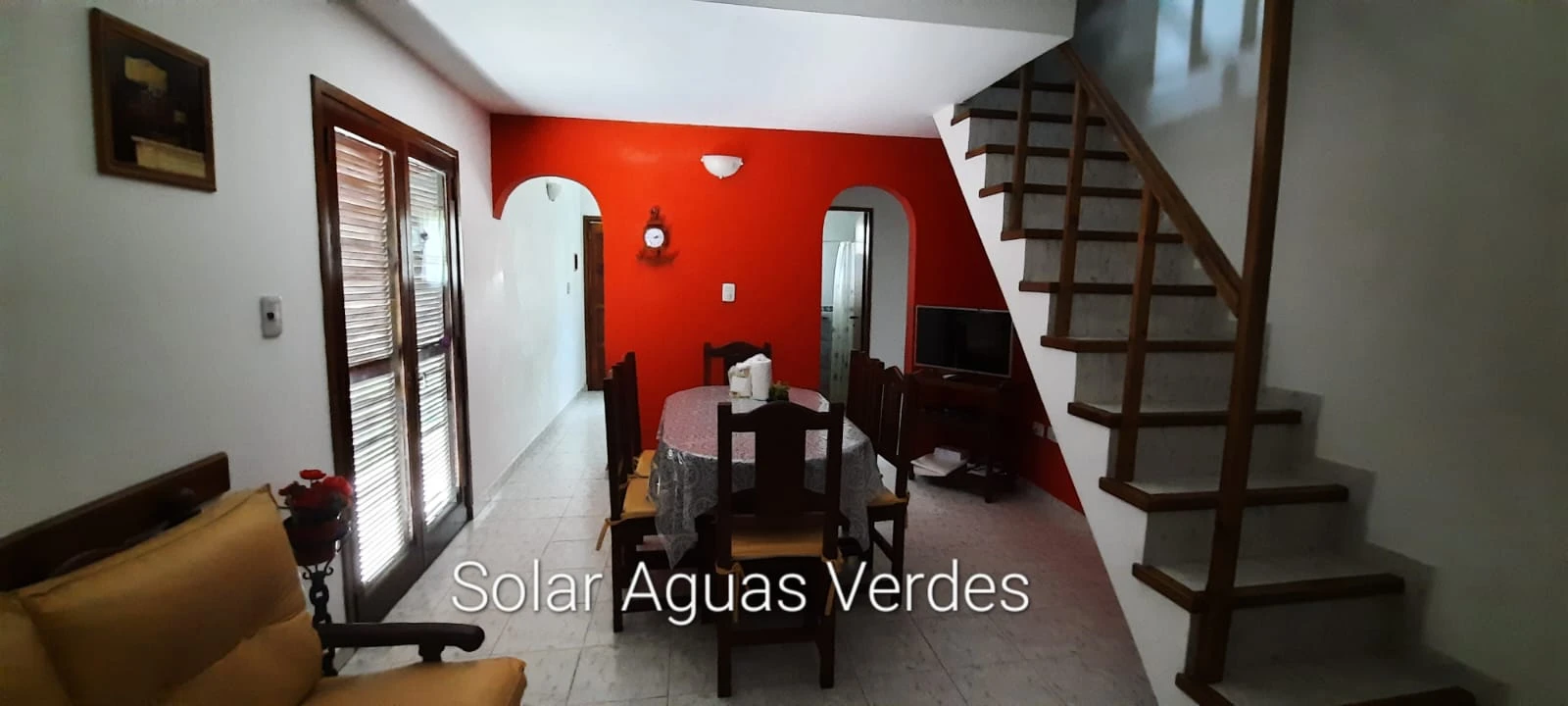 Solar Aguas Verdes - 4 Ambientes - Confort - Detalles de categoria - Entrada de Auto foto 3