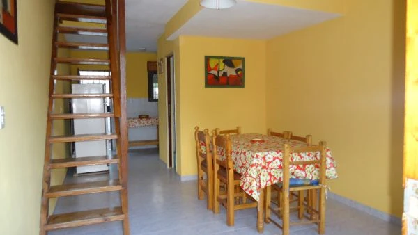 3 Ambientes - Entrada de Auto - Amplios Espacios foto 2