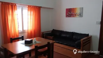 2 Ambientes en Planta Baja - Patio con Parrilla
