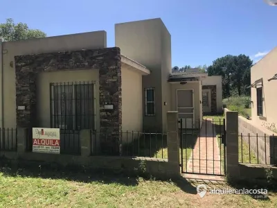 Cómoda Casa de 3 Ambientes