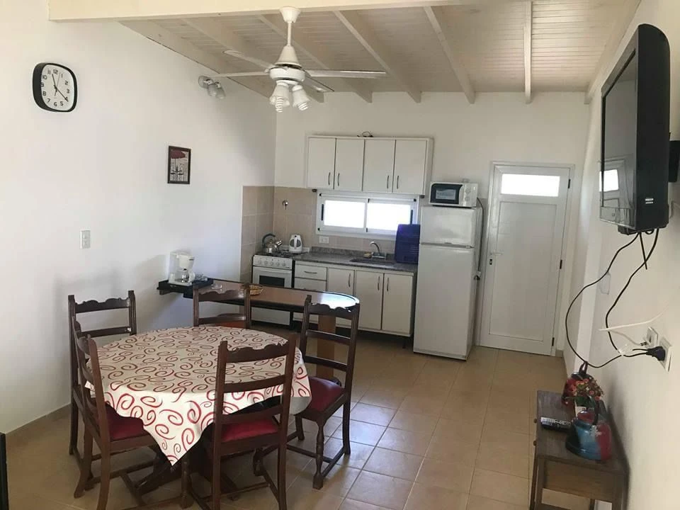 Cómoda Casa de 3 Ambientes foto 2