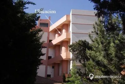 2 Ambientes en 6to Piso por Ascensor - Doble Balcon foto 2