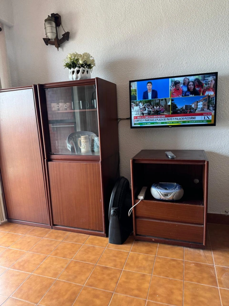 2 Ambientes - Con Cochera Fija Cubierta - Coqueto y Muy Luminoso foto 4