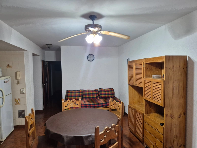 2 Ambientes en Planta Baja al Frente - Zona Residencial foto 5