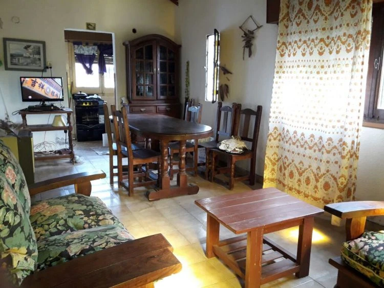 3 Ambientes con Entrada para 2 Autos  - Amplia Comodidad foto 3