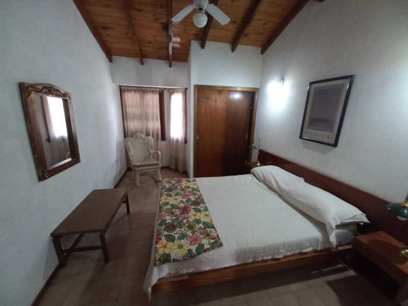 5 Ambientes con Garage - Categoria - Totalmente Equipada foto 5