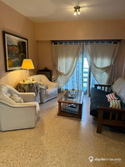 3 Ambientes en 8vo Piso Con Vista Panorámica al Mar - Cochera Cubierta