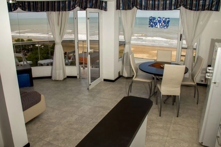 2 Ambientes con Cochera - Vista Panoramica al Mar foto 4