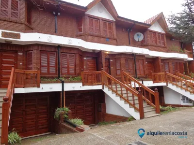 San Bernardo TRIPLEX ,4 dormitorios, 2 c. de la playa. Excelente! foto 2