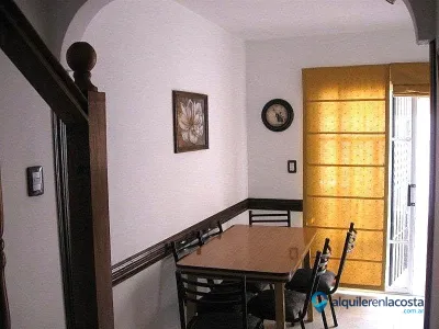 Triplex con Cochera Individual - Excelente Ubicacion foto 2