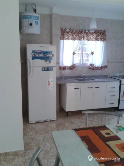 Departamento en PB al frente foto 4