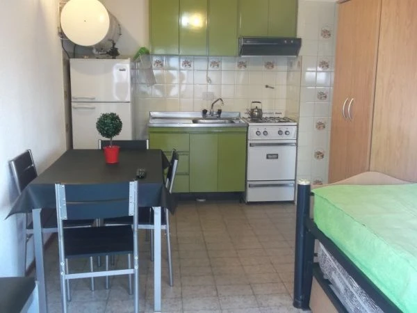 2 Ambientes con Balcon - Cochera foto 3