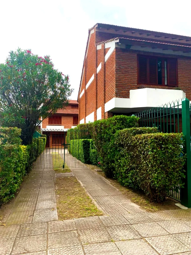 Dúplex de Tres Plantas - De Excelencia foto 2