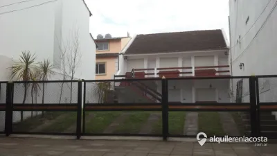 2 Ambientes en Complejo - Espacio Guardacoche Descubierto