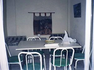 2 Ambientes en 6to Piso por Ascensor - Balcon Contrafrente - Opcional Cochera Fija y Descubierta foto 2