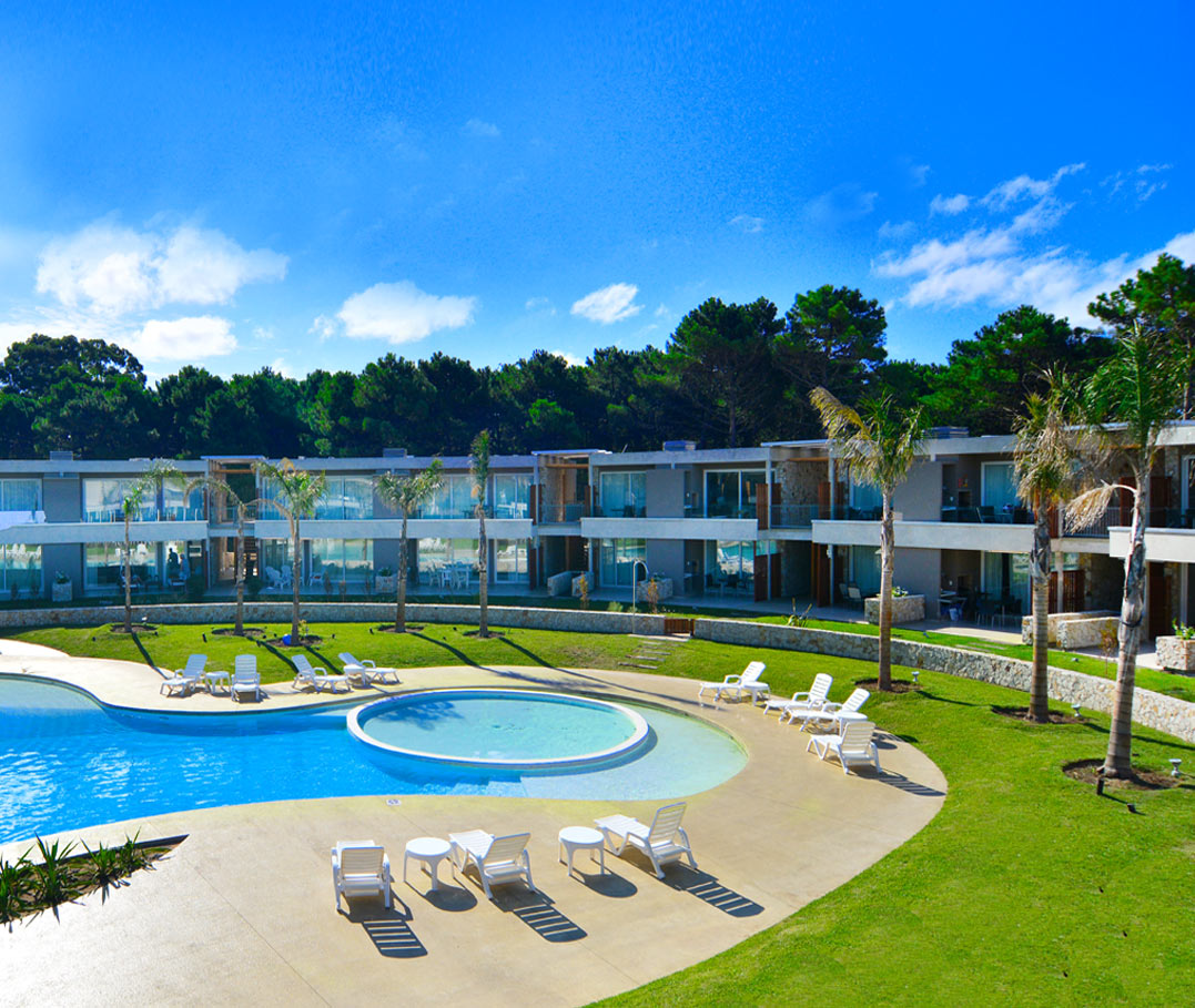 Departamentos en Open Resort Pinamar con piscina climatizada