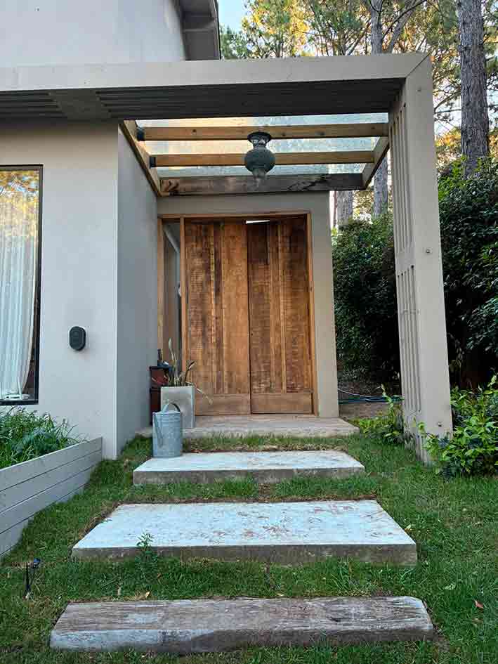 Casa con parque y alarma en Nayades Plaza, Pinamar