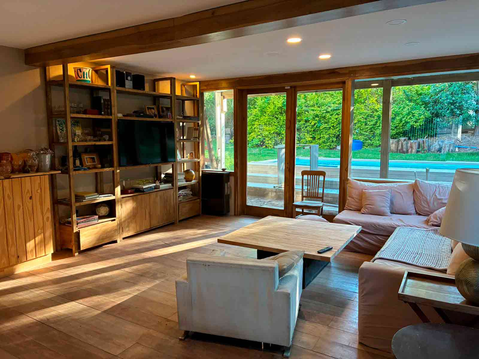 Casa con parque y alarma en Nayades Plaza, Pinamar miniatura 4