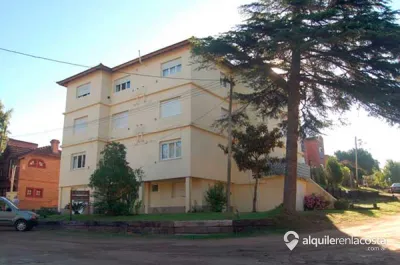Departamentos de 1 y 2 ambientes a 3 cuadras del centro de Pinamar