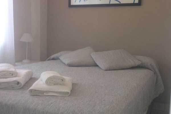 Departamentos de 1 y 2 ambientes a 3 cuadras del centro de Pinamar miniatura 4