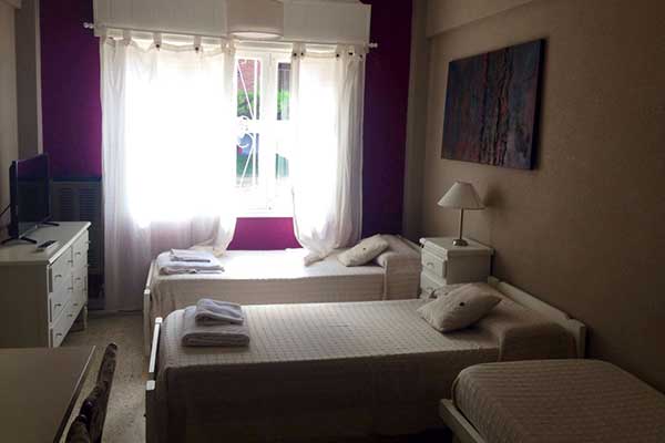 Departamentos de 1 y 2 ambientes a 3 cuadras del centro de Pinamar miniatura 9