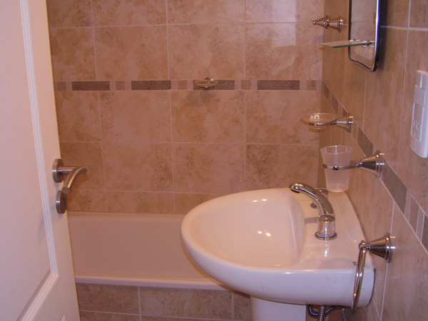 Departamento frente al mar en Pinamar con balcón, cochera y vista abierta miniatura 10