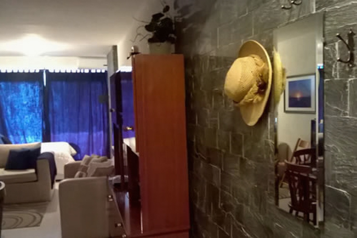 Departamento frente al mar en Miramar con balcón miniatura 5