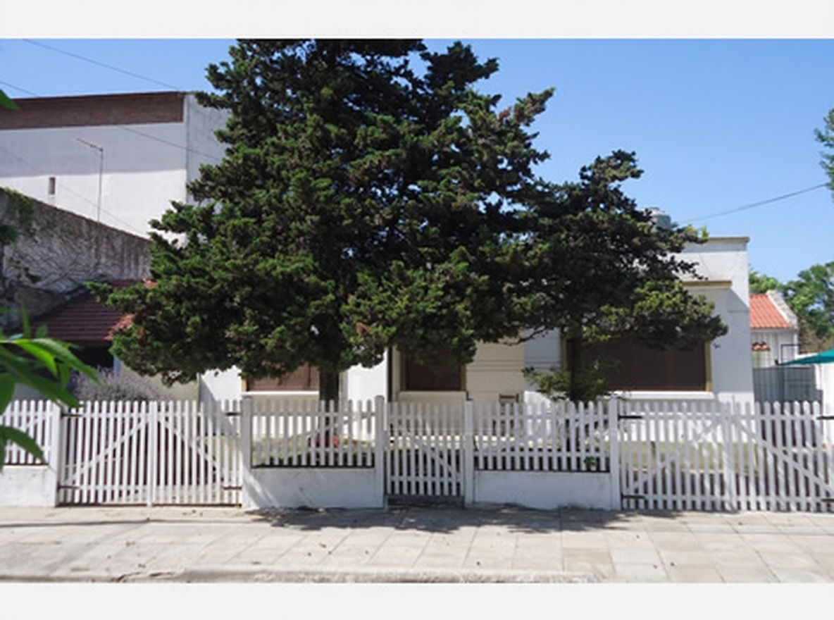 Casas en Mar de Ajó cerca de la playa y del centro