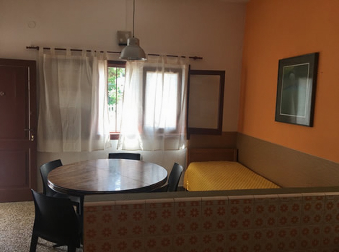 Casas en Mar de Ajó cerca de la playa y del centro miniatura 3