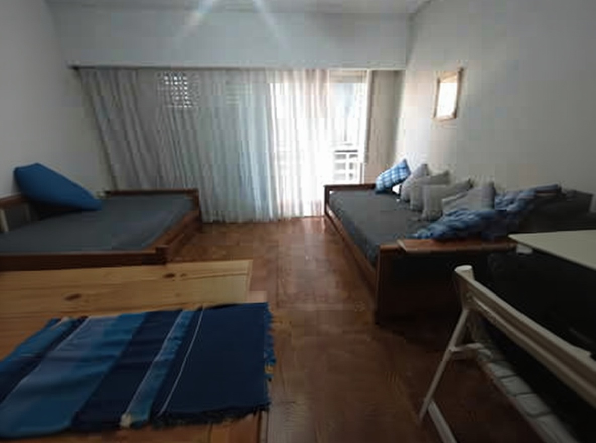 Monoambiente frente al mar en Miramar con cocina separada miniatura 4