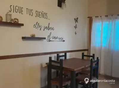 Dúplex con parque y parrilla a 12 cuadras del mar en Costa del Este foto 2