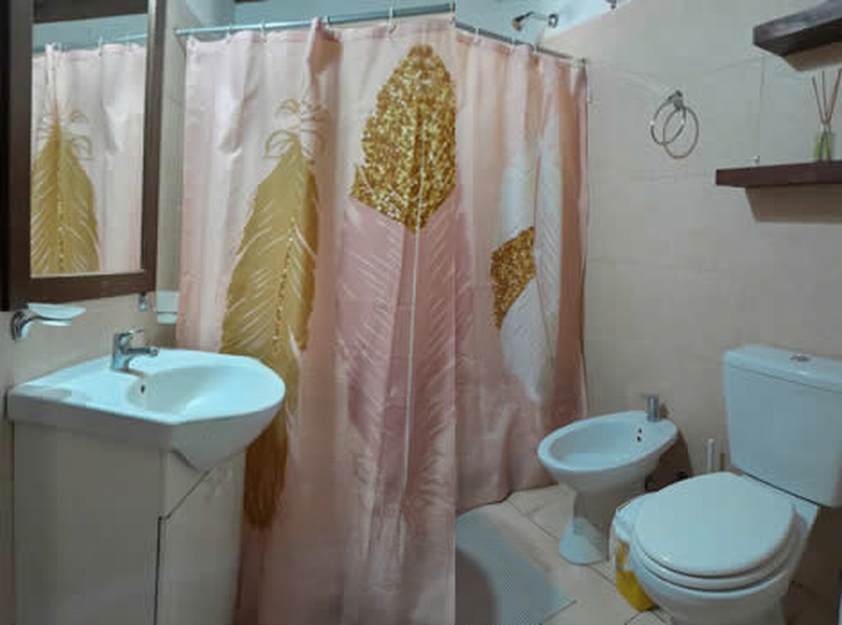 Dúplex con parque y parrilla a 12 cuadras del mar en Costa del Este miniatura 5