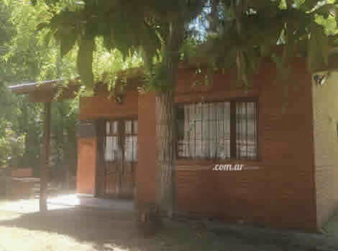 Dúplex con parque y parrilla a 12 cuadras del mar en Costa del Este miniatura 7