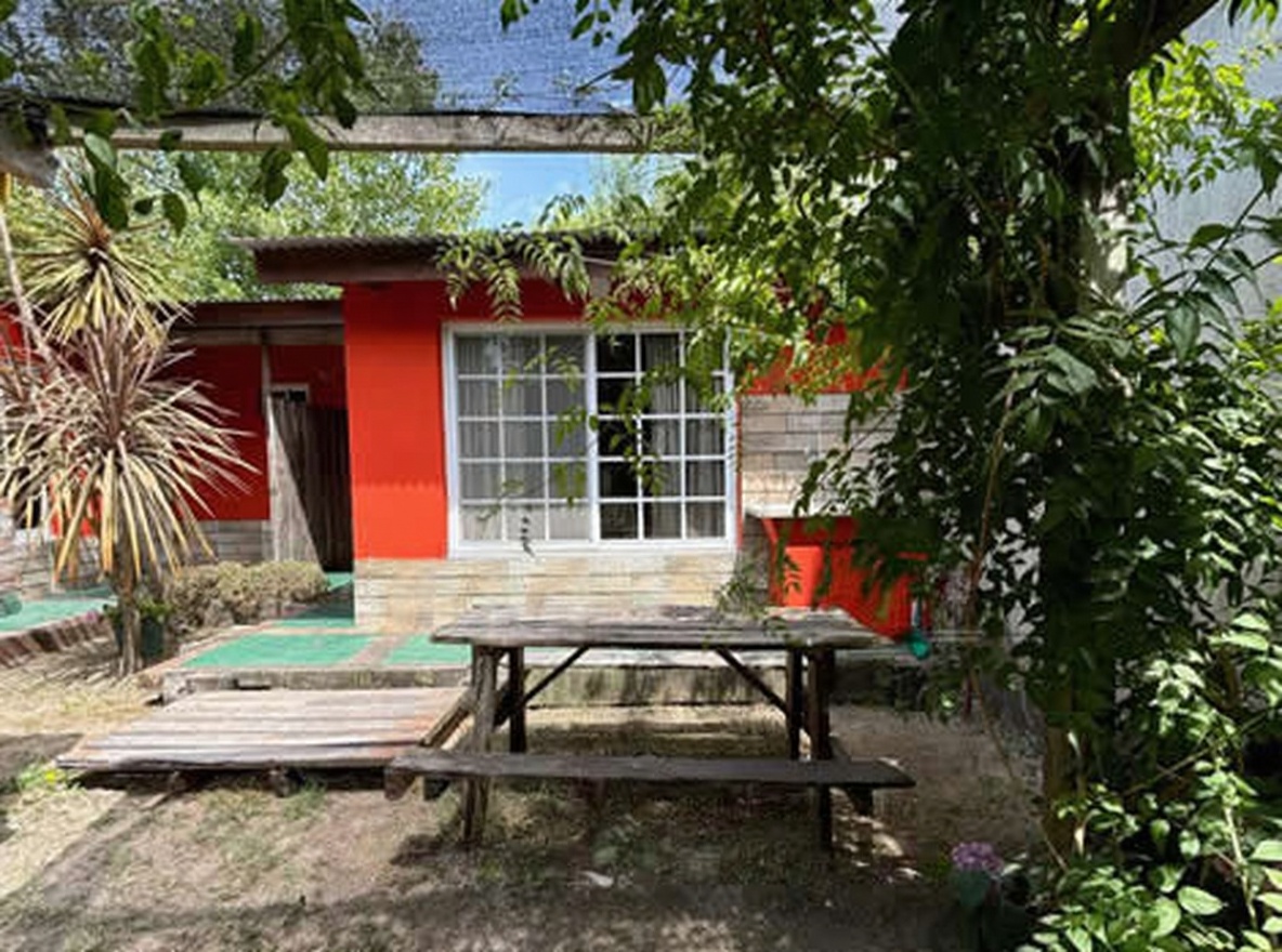 Cabaña con cochera y parrilla a 400 metros del mar en Costa Chica miniatura 2