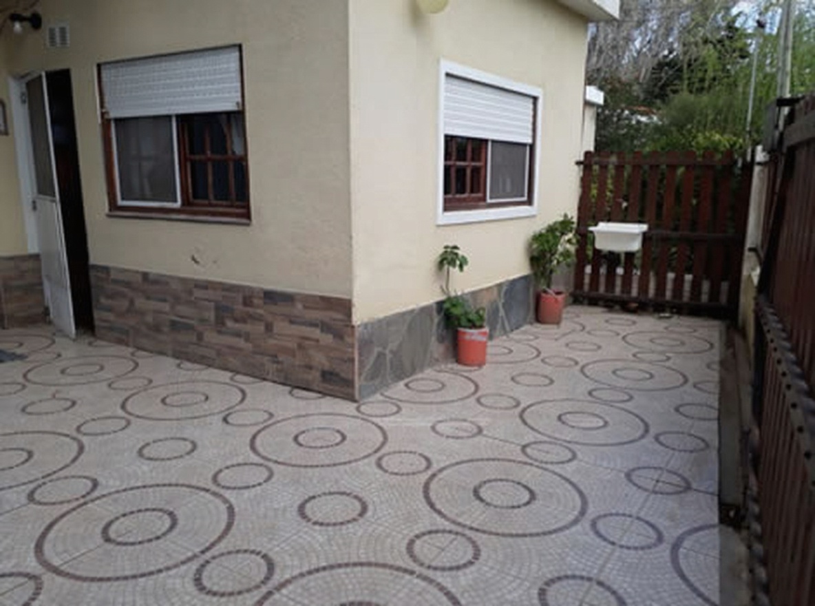 Casa de 3 dormitorios a 6 cuadras del mar en San Clemente del Tuyú miniatura 8