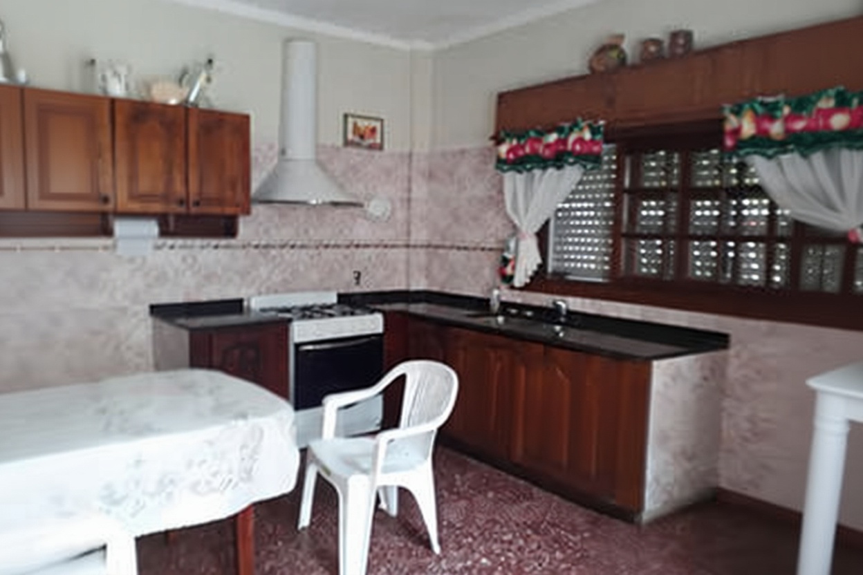 Casa de 3 dormitorios a 6 cuadras del mar en San Clemente del Tuyú miniatura 10