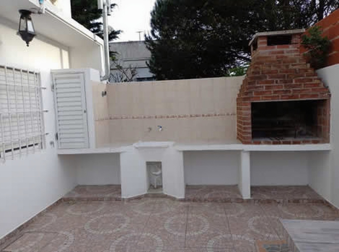 Tríplex con patio y parrilla en Las Toninas miniatura 9