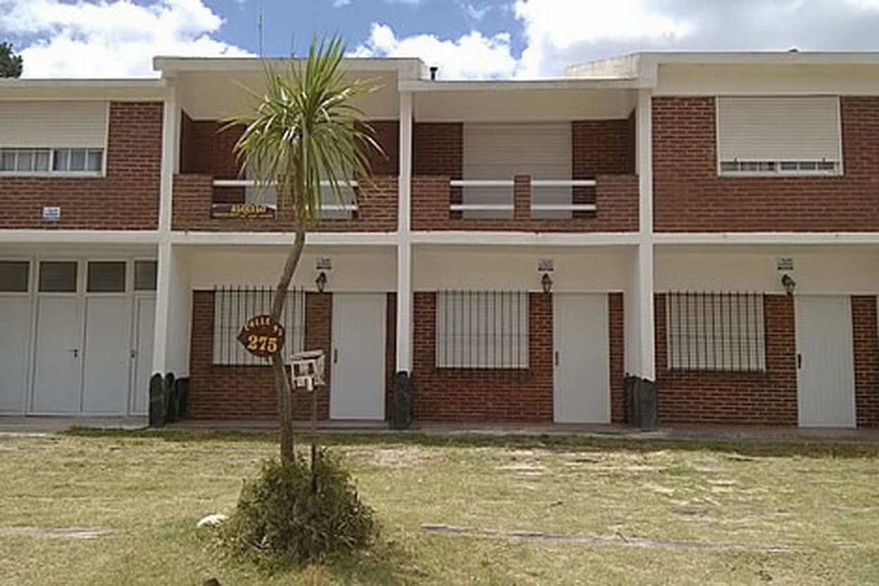 Tríplex de 3 dormitorios a 300 metros del mar en Mar del Tuyú foto 1