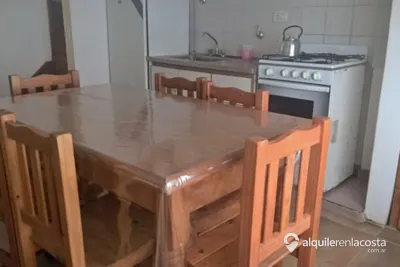 Tríplex de 3 dormitorios a 300 metros del mar en Mar del Tuyú foto 2