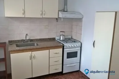 Tríplex de 3 dormitorios a 300 metros del mar en Mar del Tuyú foto 3