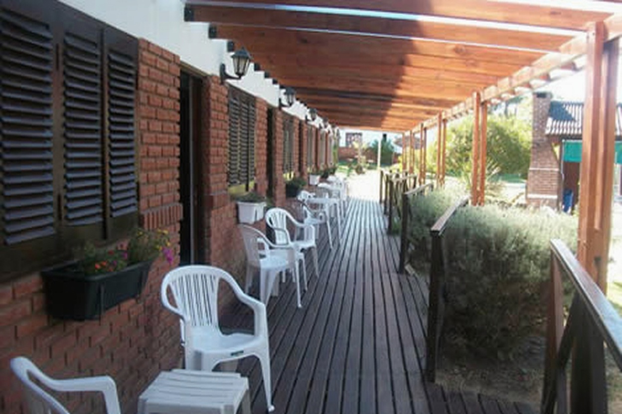 Dúplex con parque y parrilla a 3 cuadras del mar en San Clemente del Tuyú foto 1