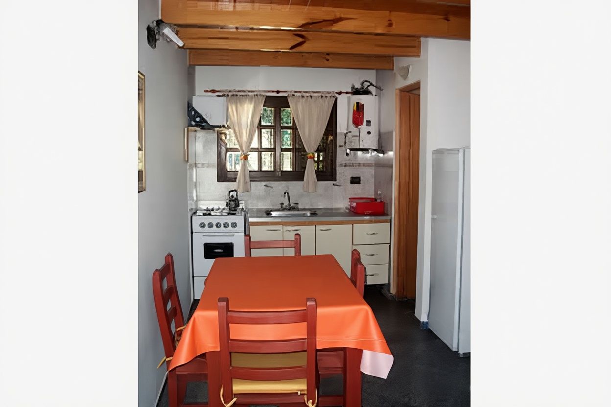 Dúplex con parque y parrilla a 3 cuadras del mar en San Clemente del Tuyú miniatura 5