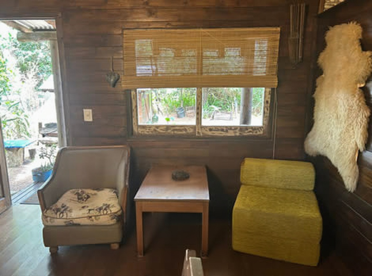 Cabaña con cochera y parrilla en Costa del Este miniatura 2