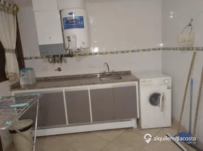 Cabañas con pileta y parrilla a 300 metros del mar en Costa del Este foto 4