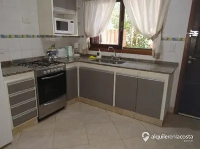 Cabañas con pileta y parrilla a 300 metros del mar en Costa del Este foto 5