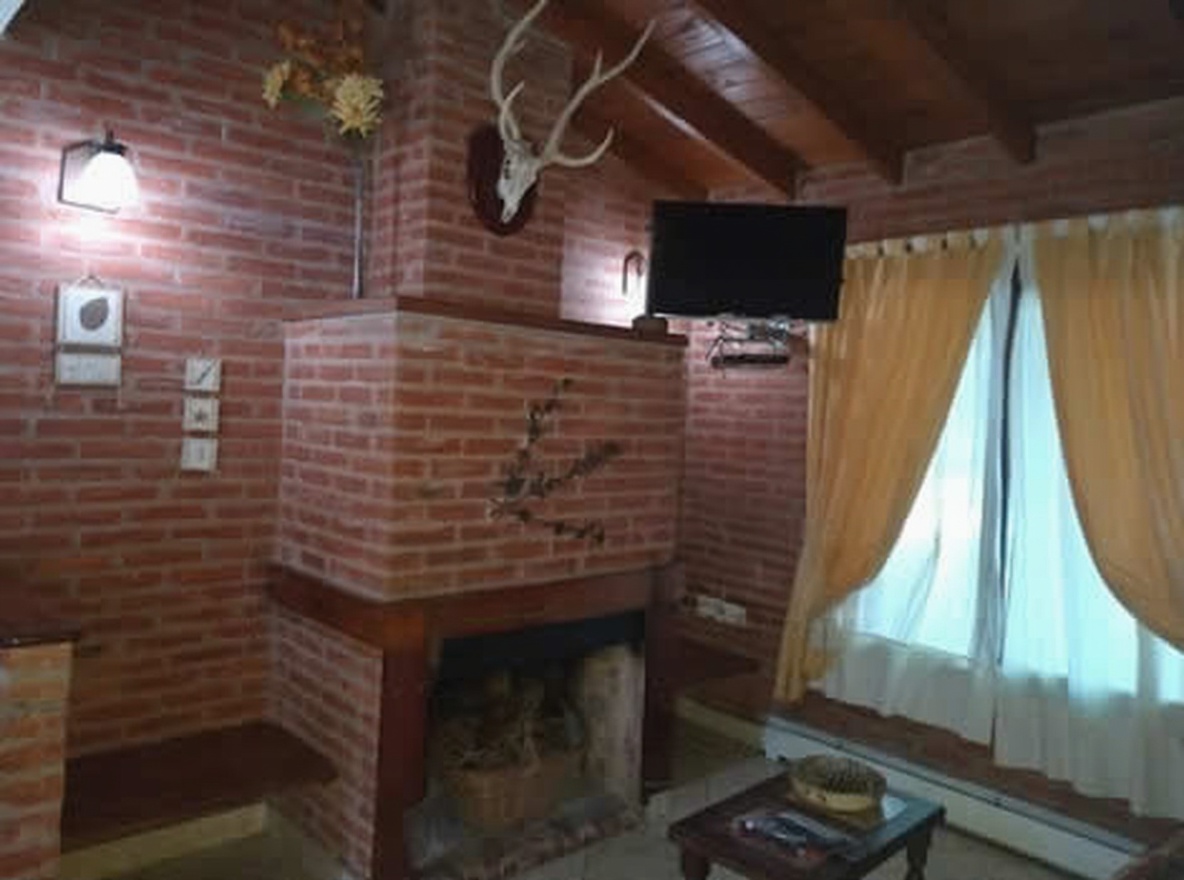 Cabañas con pileta y parrilla a 300 metros del mar en Costa del Este miniatura 7