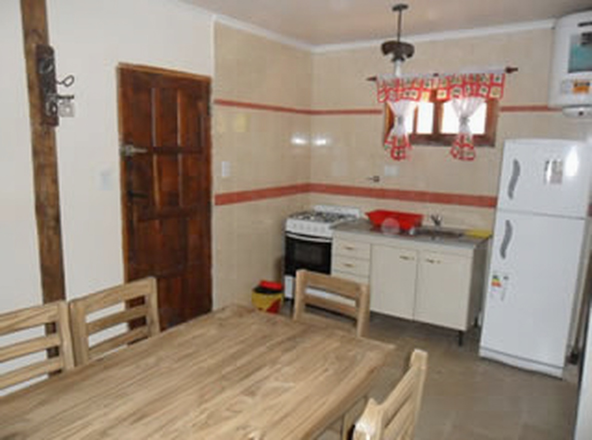 Monoambiente con cochera y parrilla en Mar del Tuyú miniatura 11