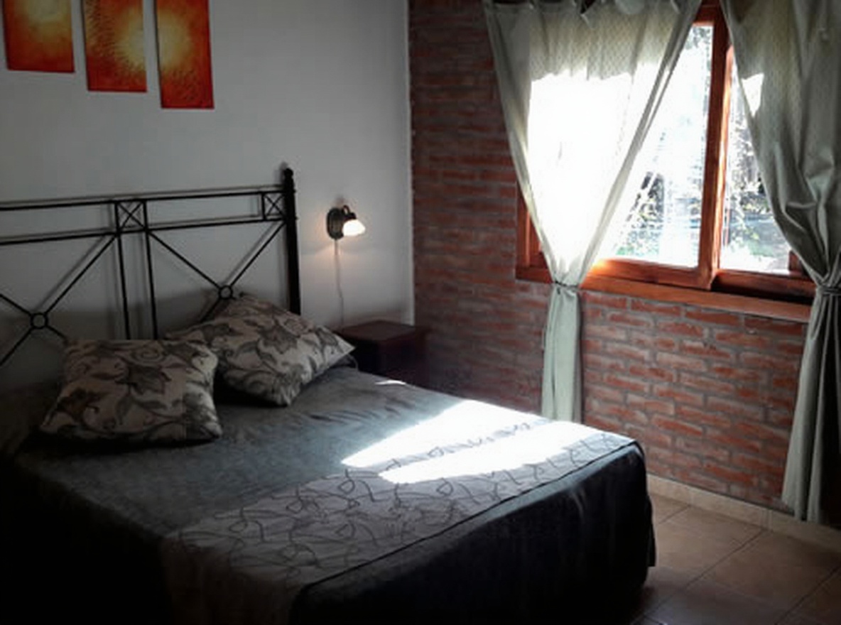 Cabañas con parque y parrilla a 300 metros del mar en Costa del Este miniatura 8