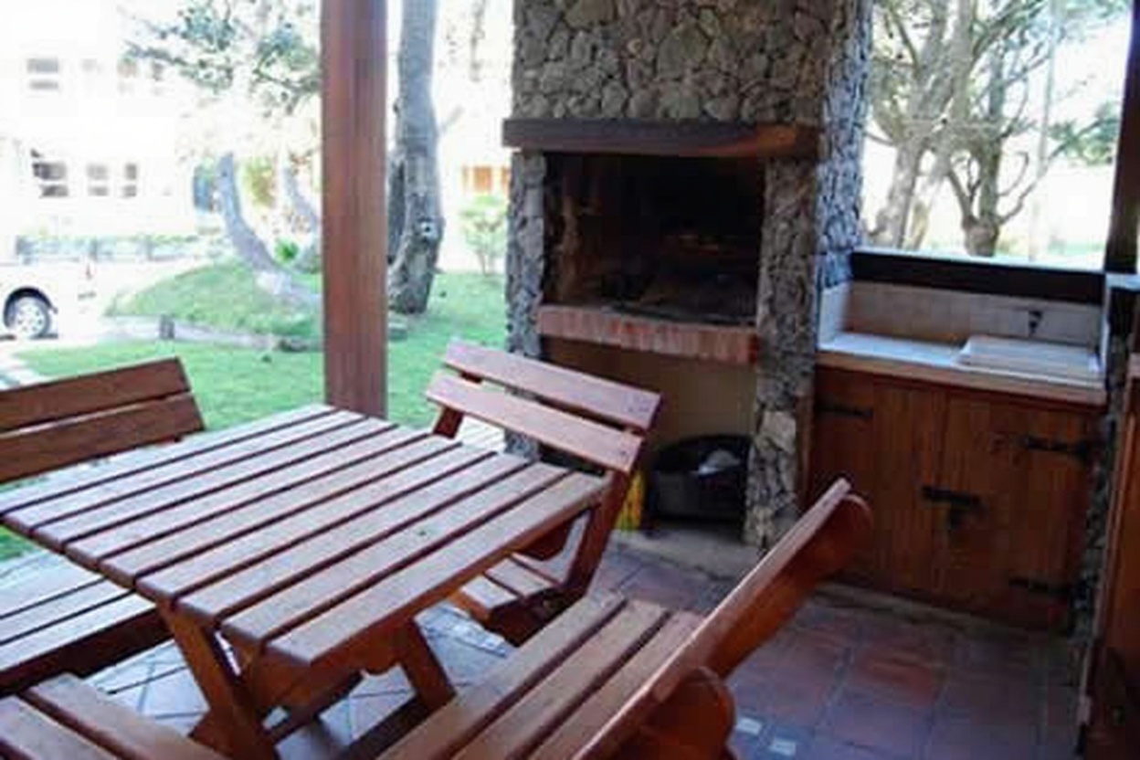 Cabañas con parque y parrilla en Costa del Este miniatura 9