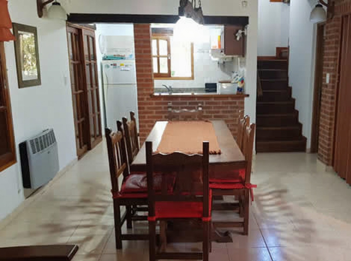 Cabañas con parque y parrilla a 100 metros del mar en Costa del Este miniatura 2